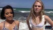 सेक्सी वीडियो देखें Amateur teen picked up on the beach and fucked in a van नि: शुल्क